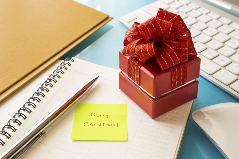 it-s-a-wrap-avoid-the-gift-gaffe-workplace-workalpha